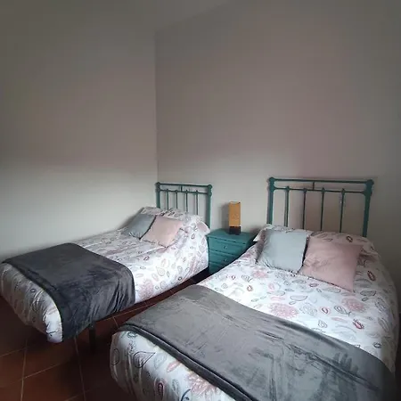 La Fortaleza De Bernuy-Salinero