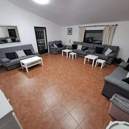 Semesterbostad La Fortaleza De Bernuy-Salinero